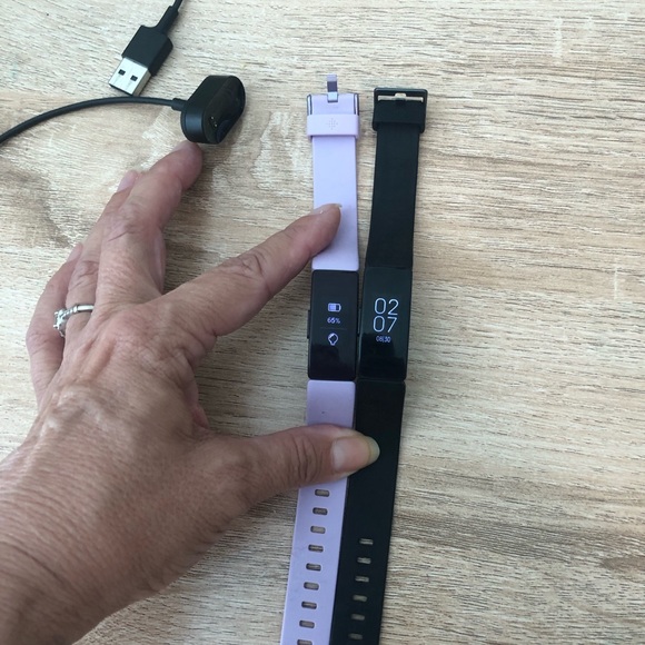 2 Fitbit Inspire HR his and hers new without boxes - Picture 3 of 9